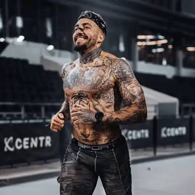 Zach Aveloo Zadra